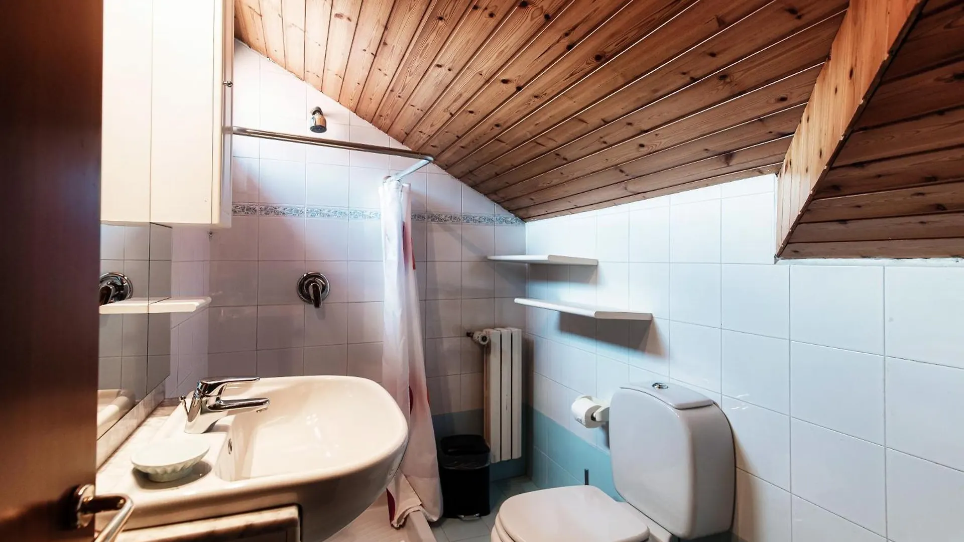 Passeri Como City By Quokka 360 - Close To Lake And Old Town Apartment